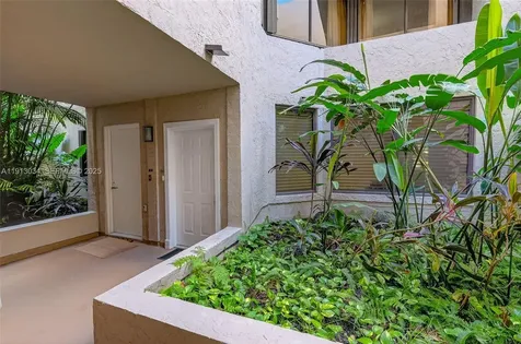 181 Crandon Boulevard Key Biscayne FL 33149