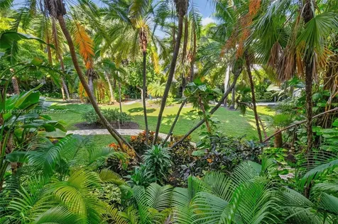 181 Crandon Boulevard Key Biscayne FL 33149