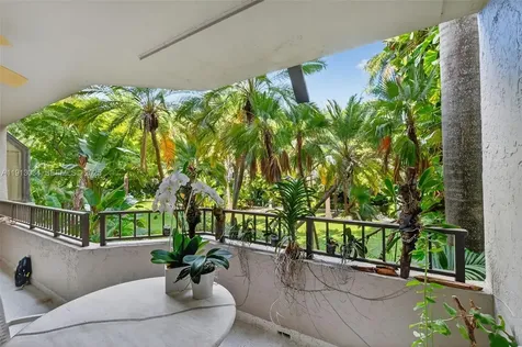 181 Crandon Boulevard Key Biscayne FL 33149