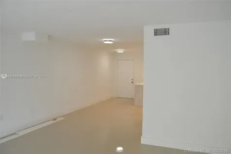 9375 Fontainebleau Boulevard Miami FL 33172