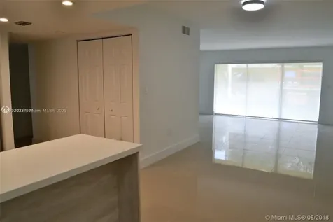 9375 Fontainebleau Boulevard Miami FL 33172
