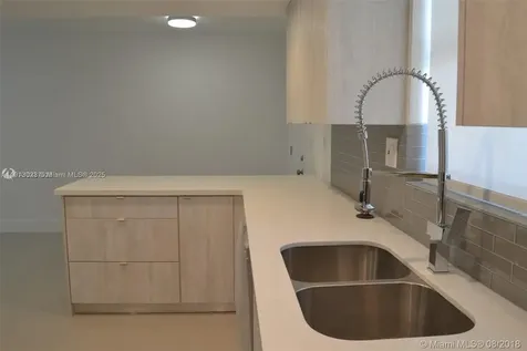 9375 Fontainebleau Boulevard Miami FL 33172