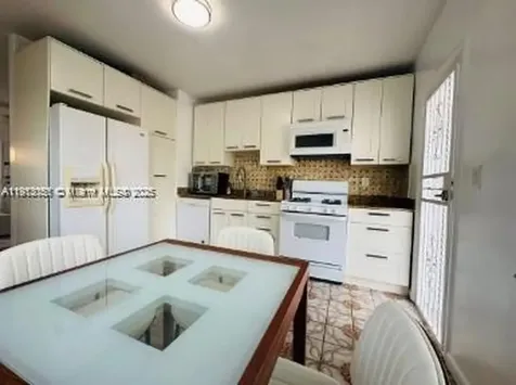 650 Pennsylvania Avenue Miami Beach FL 33139