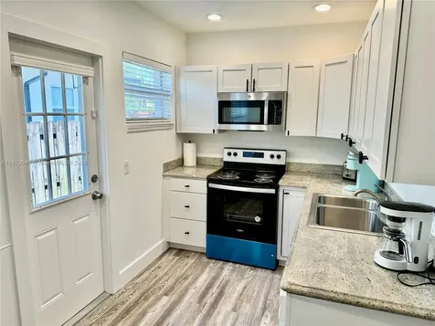 301 NE 15th Avenue Fort Lauderdale FL 33301