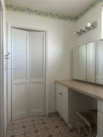 16790 NE 14th Avenue Miami FL 33162