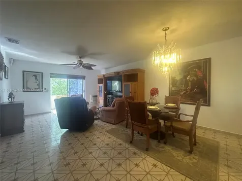 16790 NE 14th Avenue Miami FL 33162