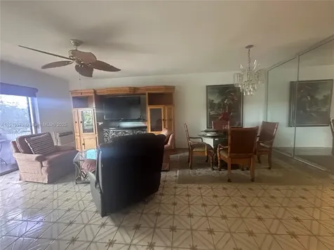 16790 NE 14th Avenue Miami FL 33162
