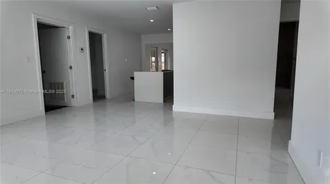 Hollywood FL 33021