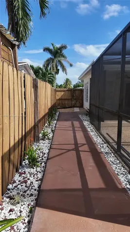 Hollywood FL 33021