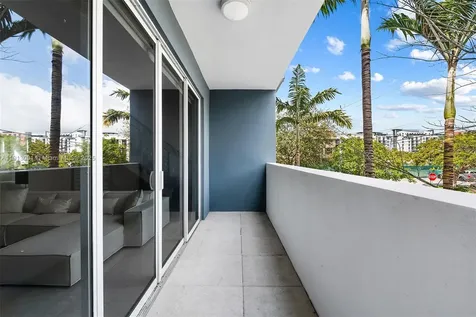 704 NE 5th Street Fort Lauderdale FL 33301