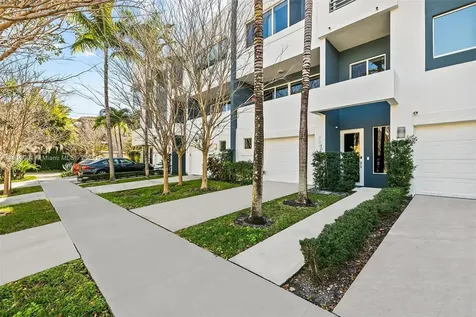 704 NE 5th Street Fort Lauderdale FL 33301