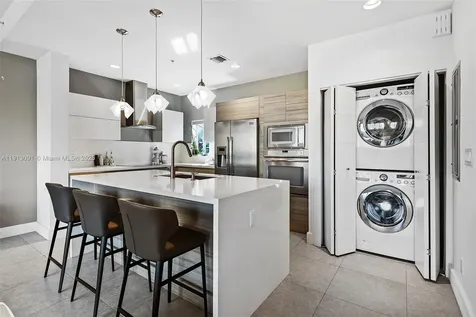 704 NE 5th Street Fort Lauderdale FL 33301