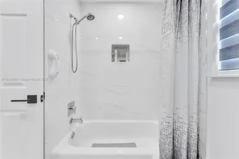15475 SW 138th Terrace Miami FL 33196