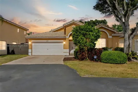 15475 SW 138th Terrace Miami FL 33196