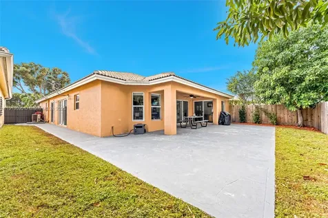 15475 SW 138th Terrace Miami FL 33196