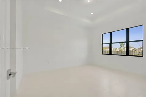 9918 Rising Wing Street Palm Beach Gardens FL 33412