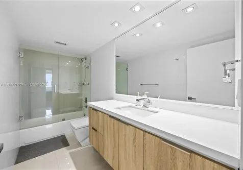 900 Bay Drive Miami Beach FL 33141