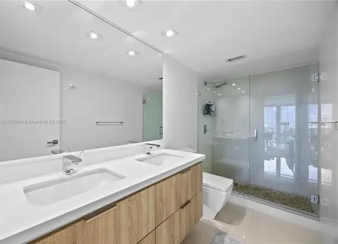 900 Bay Drive Miami Beach FL 33141