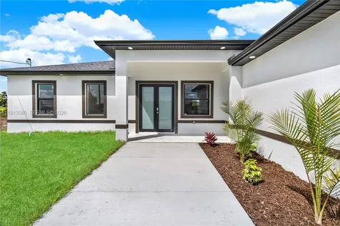 916 Manresa Avenue S Lehigh Acres FL 33974
