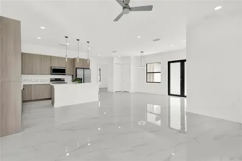 916 Manresa Avenue S Lehigh Acres FL 33974