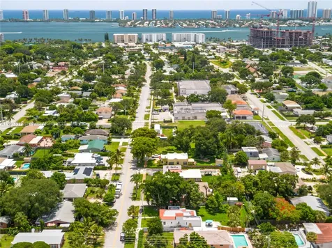 436 Evergreen Drive Lake Park FL 33403