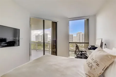 20191 E Country Club Drive Aventura FL 33180