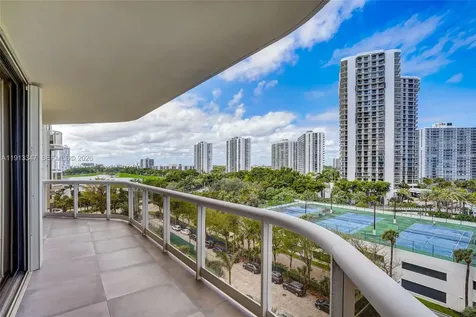 20191 E Country Club Drive Aventura FL 33180