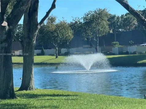 7124 71st Way West Palm Beach FL 33407