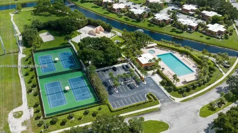 7124 71st Way West Palm Beach FL 33407