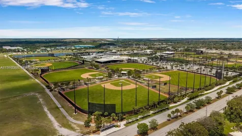 7124 71st Way West Palm Beach FL 33407