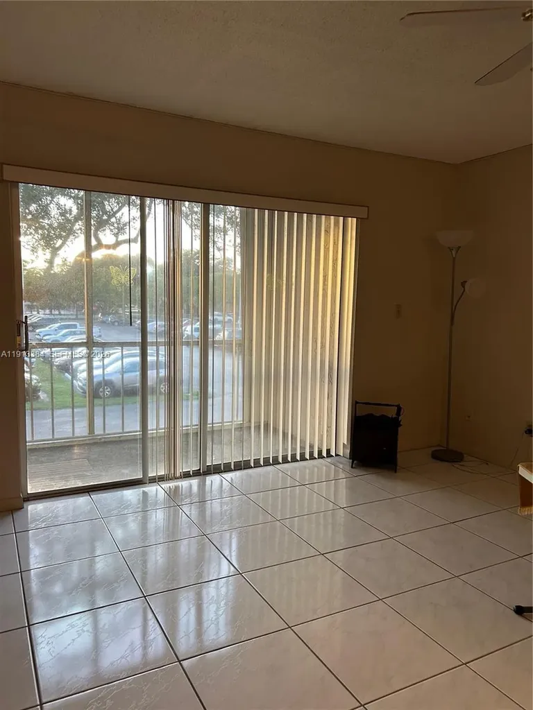 8120 SW 24th Street North Lauderdale FL 33068