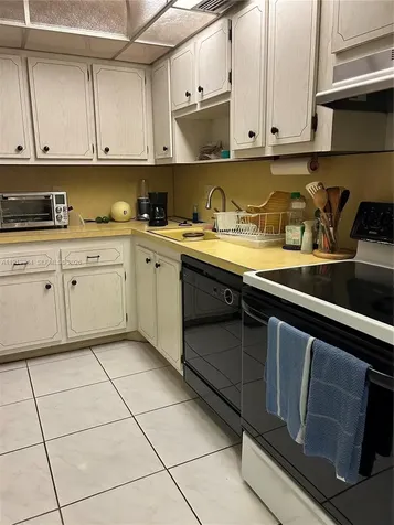 8120 SW 24th Street North Lauderdale FL 33068