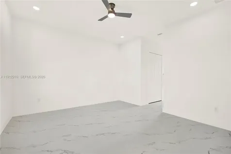 914 Manresa Avenue S Lehigh Acres FL 33974