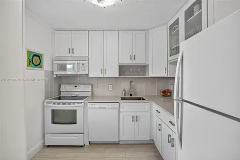 7817 Golf Cir Drive Margate FL 33063