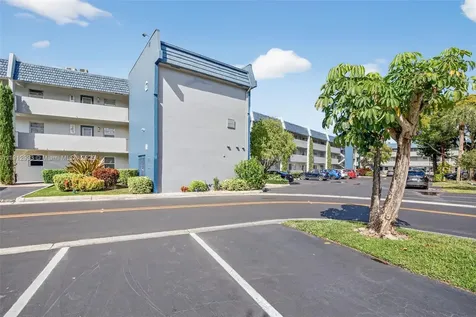 7817 Golf Cir Drive Margate FL 33063