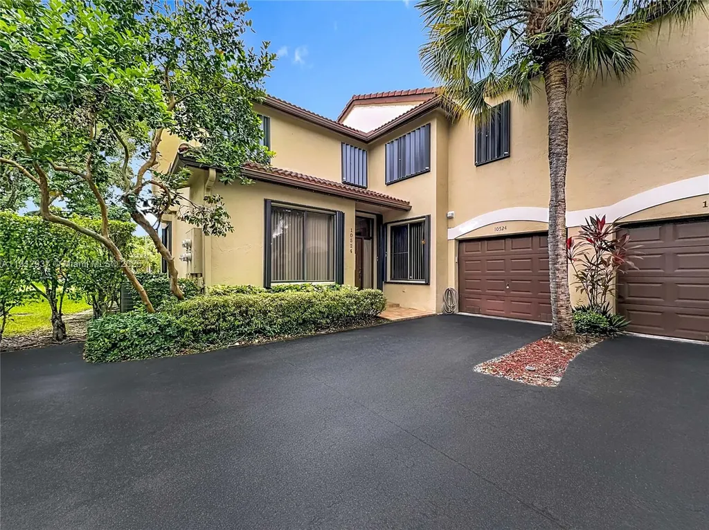 10524 NW 10th Street Plantation FL 33322