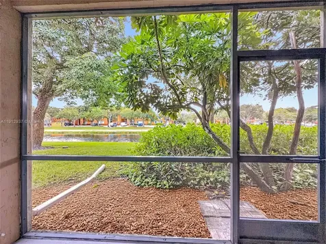 10524 NW 10th Street Plantation FL 33322