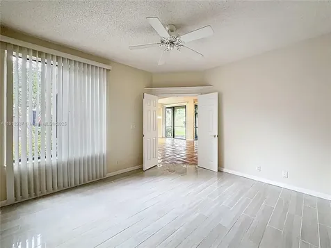 10524 NW 10th Street Plantation FL 33322