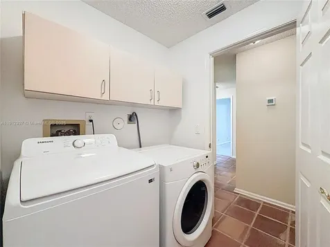 10524 NW 10th Street Plantation FL 33322
