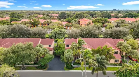 10524 NW 10th Street Plantation FL 33322