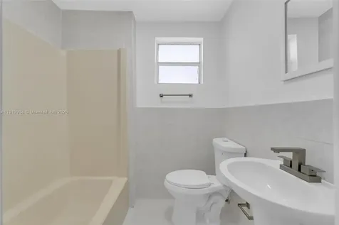 342 W 37th Street Hialeah FL 33012