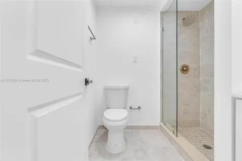 342 W 37th Street Hialeah FL 33012