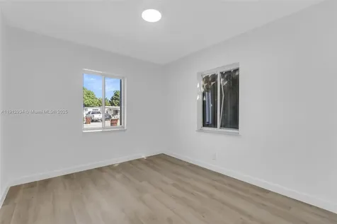 342 W 37th Street Hialeah FL 33012