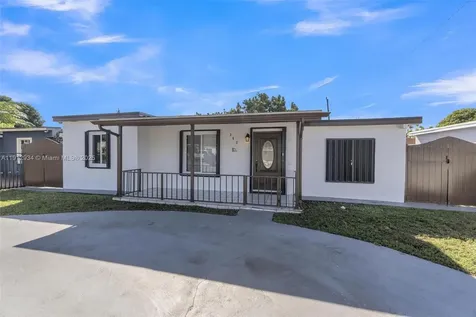 342 W 37th Street Hialeah FL 33012