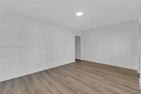 342 W 37th Street Hialeah FL 33012