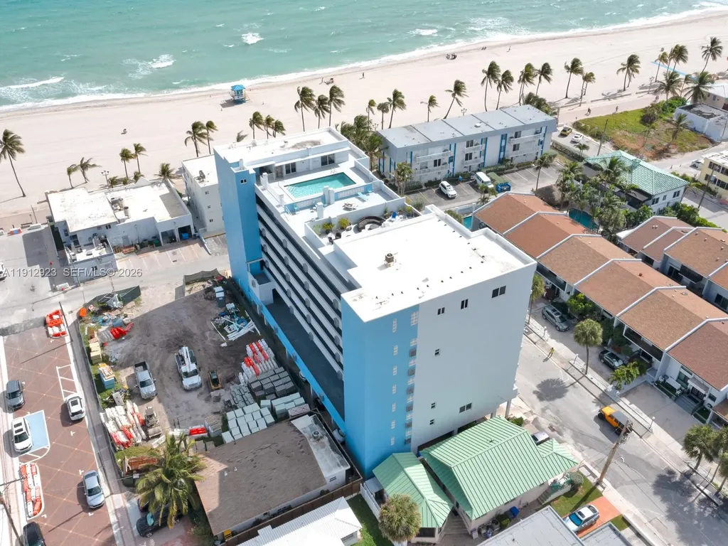 320 S Surf Road Hollywood FL 33019
