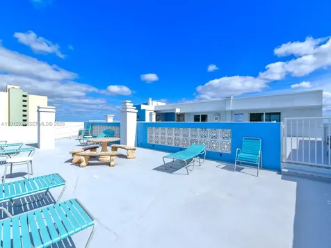 320 S Surf Road Hollywood FL 33019