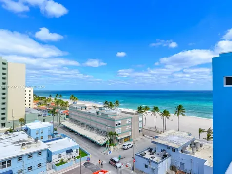 320 S Surf Road Hollywood FL 33019