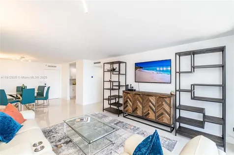 2780 NE 183rd Street Aventura FL 33160