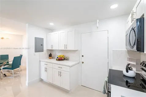 2780 NE 183rd Street Aventura FL 33160